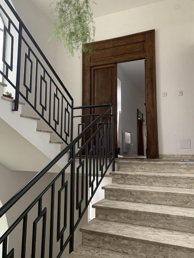 Orvieto: Spacious 3Br 3Ba Apartment With Balcony & Patio ภายนอก รูปภาพ