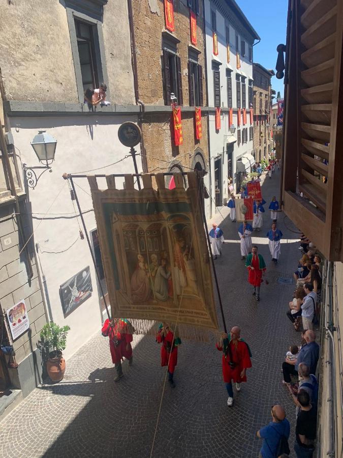 Orvieto: Spacious 3Br 3Ba Apartment With Balcony & Patio ภายนอก รูปภาพ