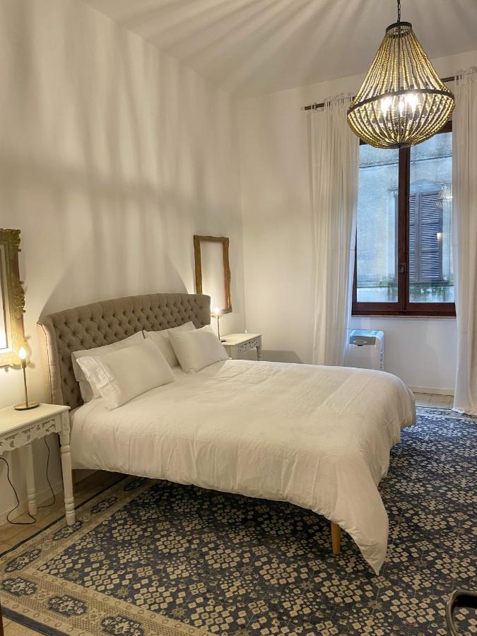 Orvieto: Spacious 3Br 3Ba Apartment With Balcony & Patio ภายนอก รูปภาพ